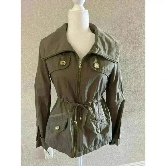 GUESS Jackets & Blazers - GUESS Women’s Size SM Military Green Trench Rain Coat Jacket Gold Draw String